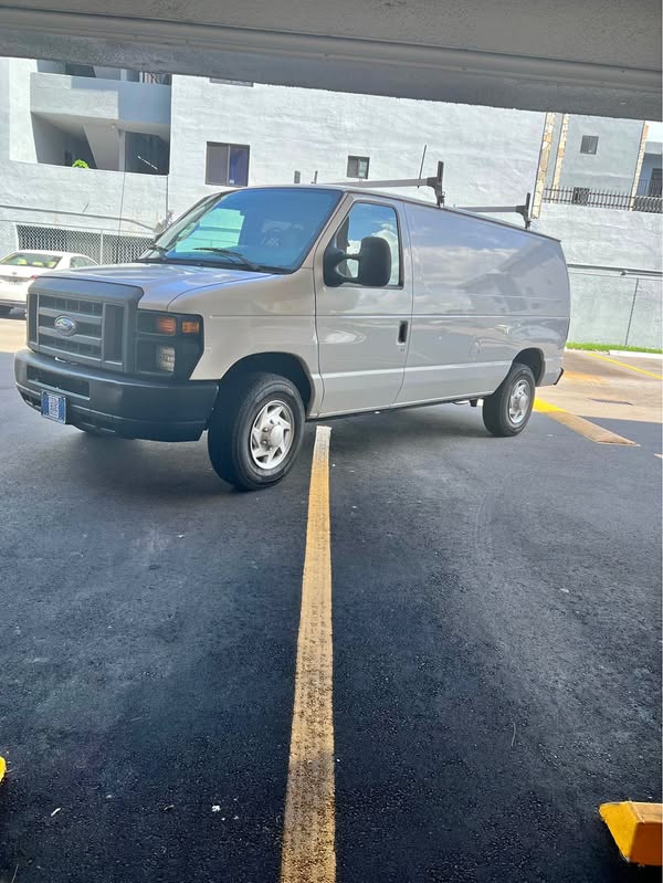 2014 Ford Econoline E250 Cargo Van