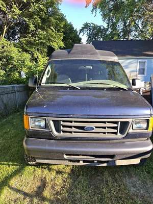 2006 Ford Econoline E350 Cargo - Van