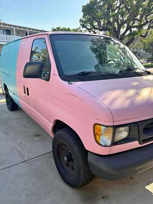 1999 Ford Econoline E150 Cargo - Van