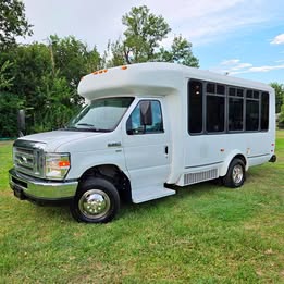 2010 Ford Econoline E-350 \u2013 14-Passenger Bus | 5.4L V8 | Low Miles (88k) | CLEAN TITLE!