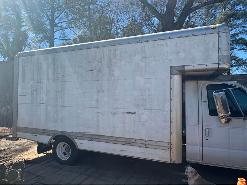2000 Ford Econoline E350 Super Duty Cargo - Van