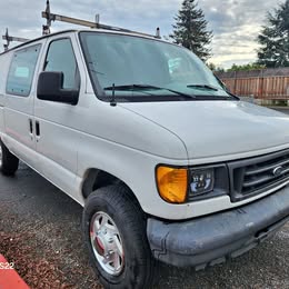 2005 Ford e350 econoline cargo van v10 6.8l