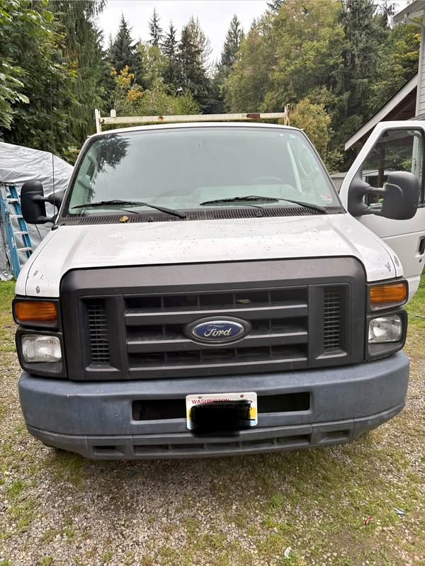 2012 Ford Econoline E250 Cargo - Van