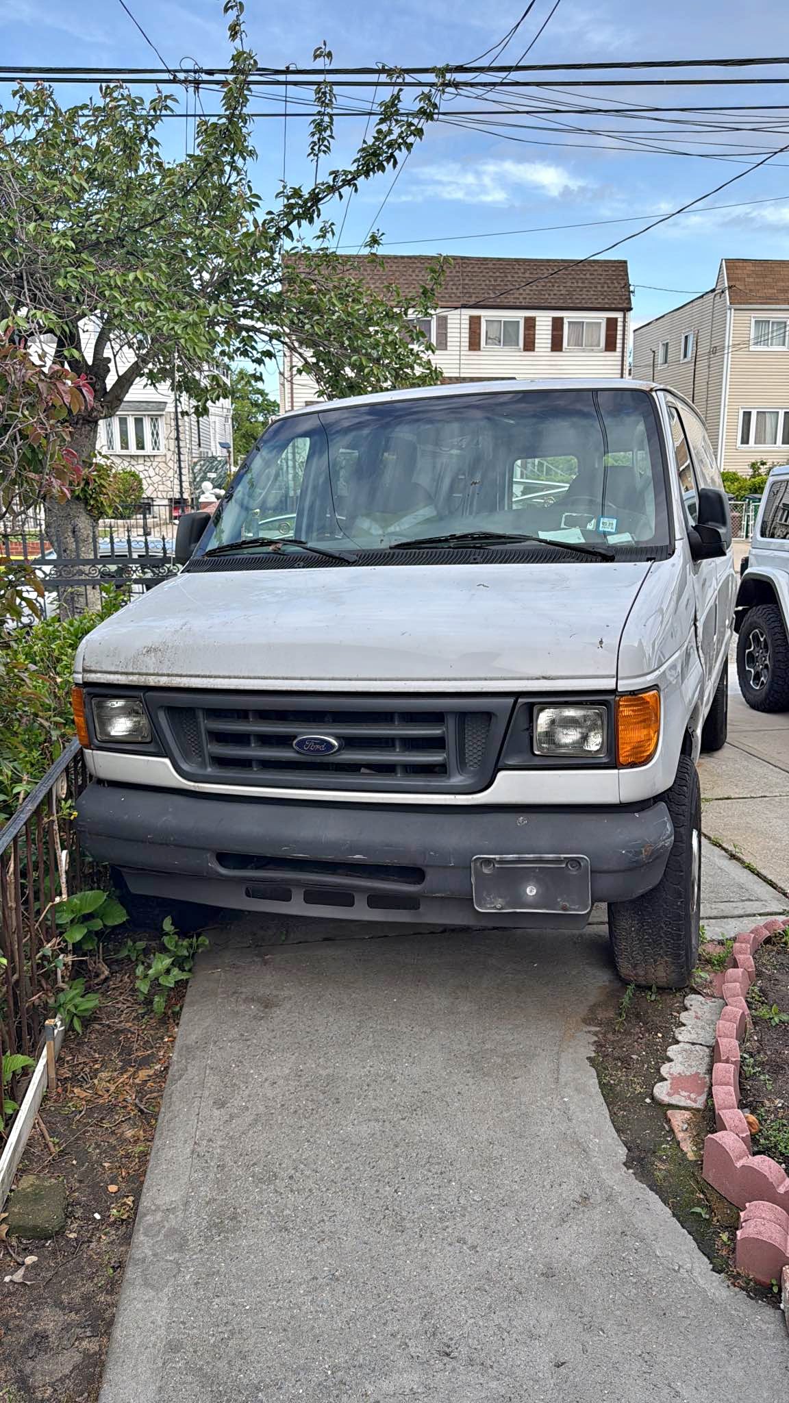 2004 Ford Econoline E150 Cargo - Van