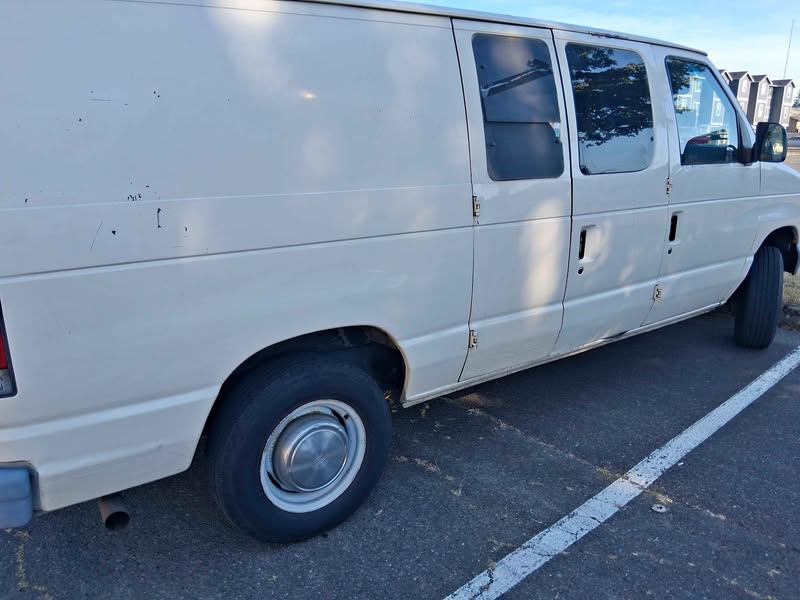 1996 Ford Econoline E250 Cargo - Extended Van