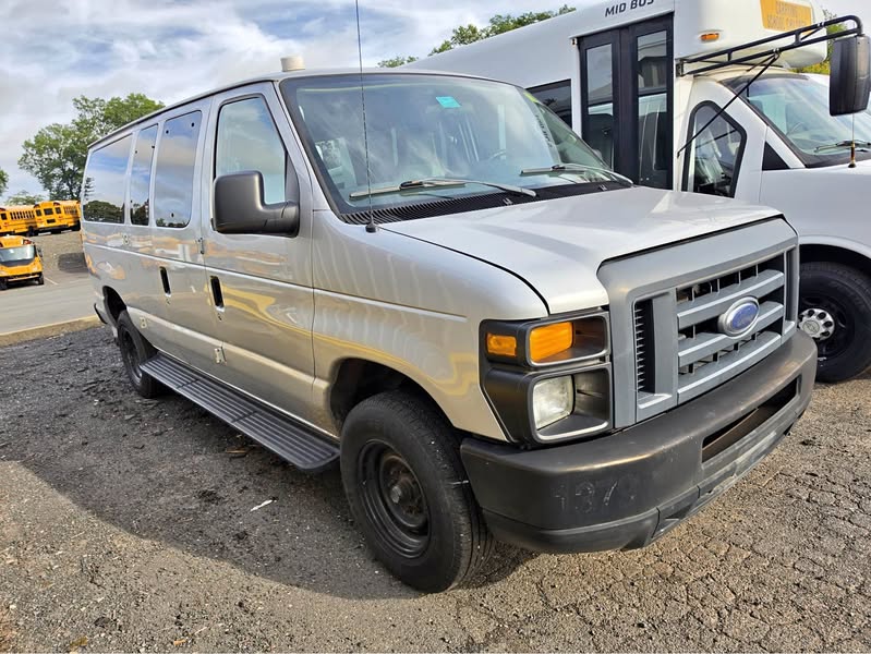 2013 Ford Econoline E350 Super Duty Cargo - Van