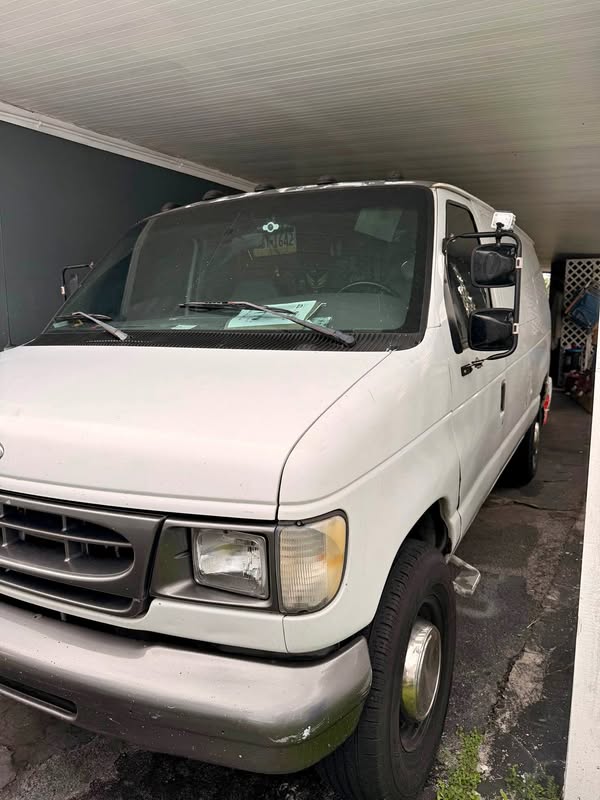 1998 Ford Econoline E350 Cargo - Van