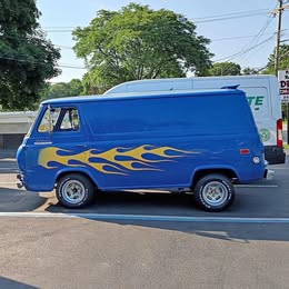 1967 Ford Econoline - Super Van