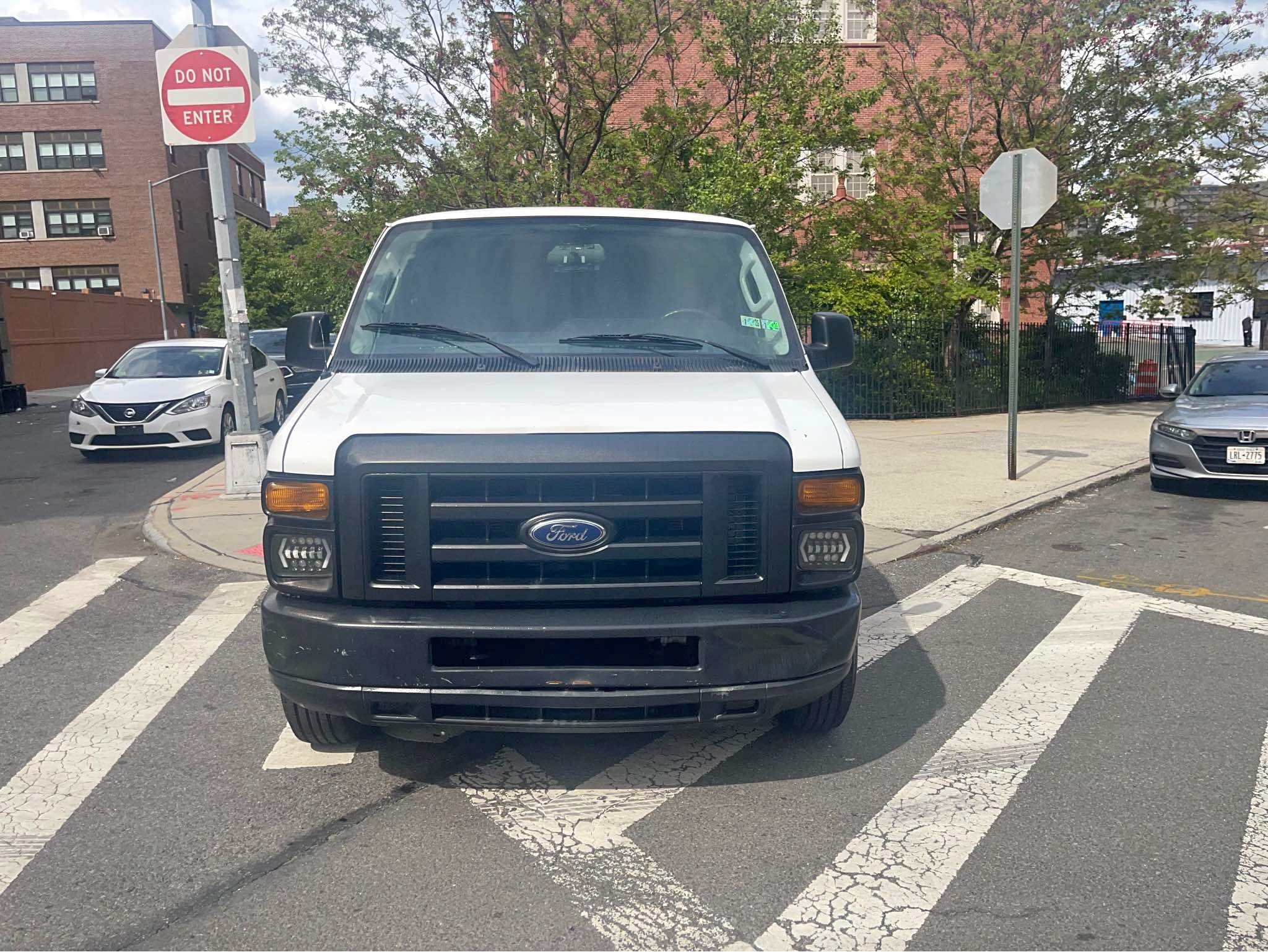 2011 Ford Econoline E250 Cargo - Van