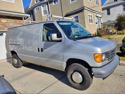 2006 Ford Econoline E250 Cargo - Van