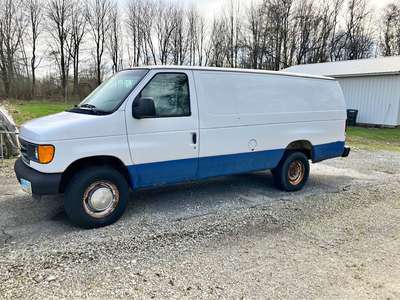 2003 Ford Econoline E350 Cargo - Extended Van