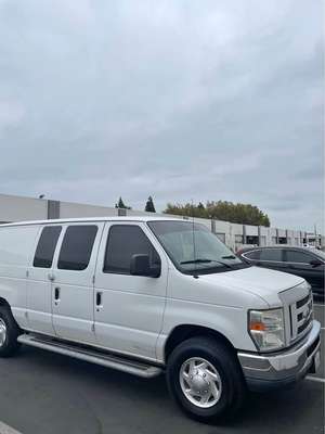 2011 Ford Econoline E250 Cargo - Van