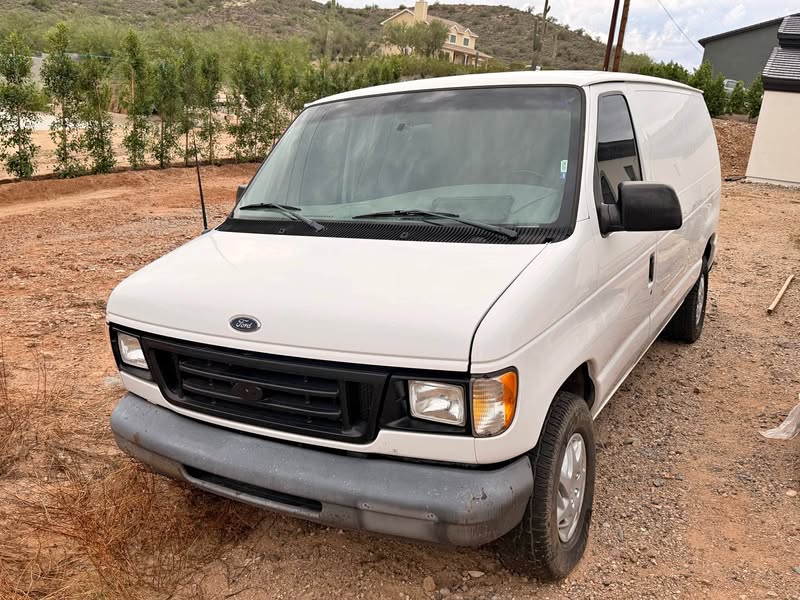 2000 Ford Econoline E150 Cargo