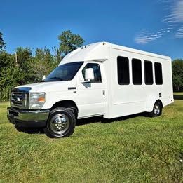 2011 Ford Econoline E-350 \u2013 15-Passenger Bus | 5.4L V8 | Low Miles (50k) | CLEAN TITLE!
