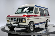 1990 Ford E-150 Econoline Econoline Cargo Van