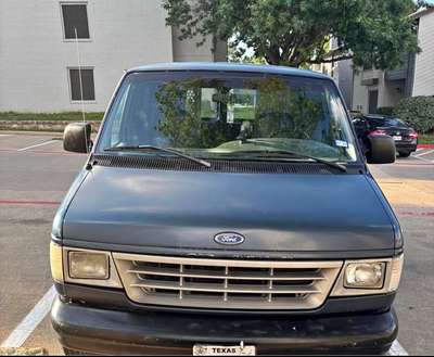 1998 Ford Econoline E150 Cargo - Van