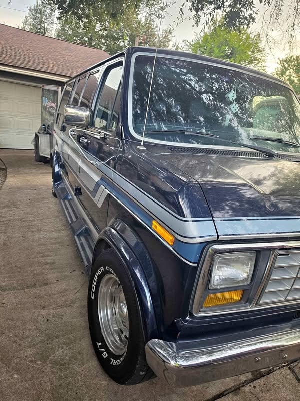 1991 Ford Econoline - Van 3D