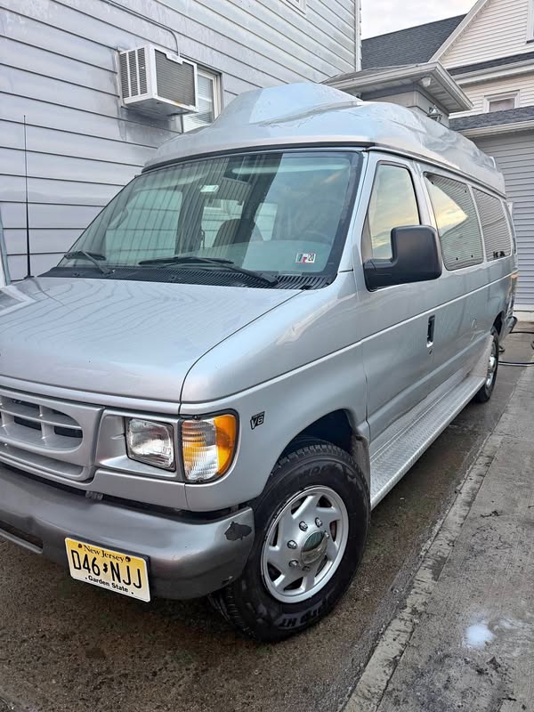 2001 Ford Econoline E350 Super Duty Passenger - Extended Van