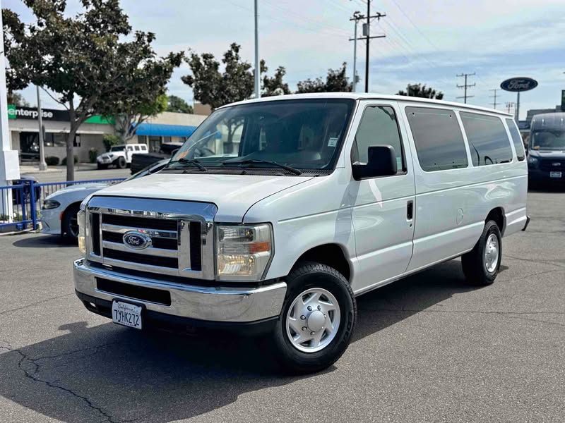 2011 Ford Econoline E350 Super Duty Cargo XLT