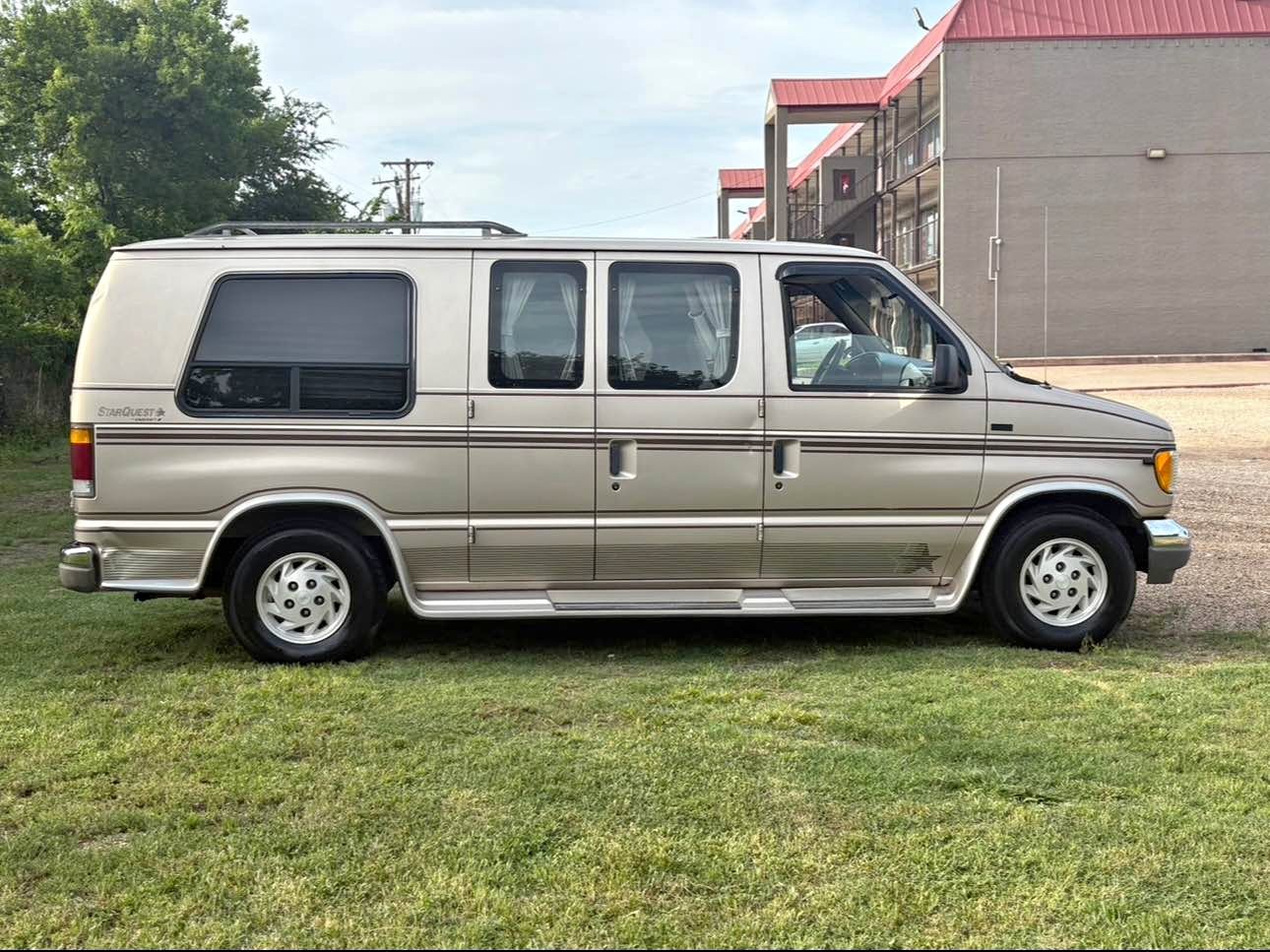 1993 Ford Econoline E150 Cargo - Van