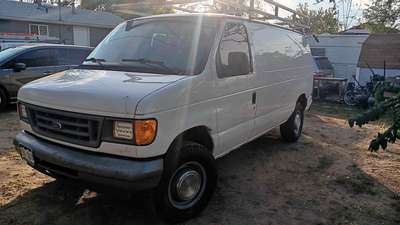2006 Ford Econoline E350 Cargo - Van