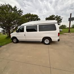 2003 Ford Econoline Van