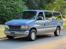 1996 Ford E-150 Econoline Club Wagon