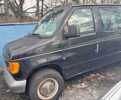 2003 Ford Econoline E350 Super Duty Passenger - Extended Van