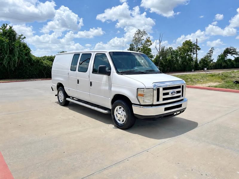 2013 Ford Econoline E250 Cargo - Van