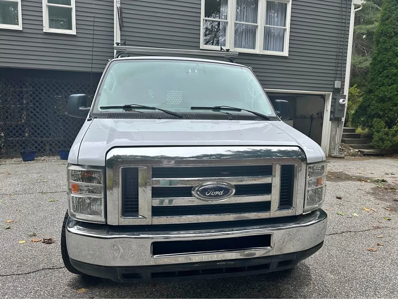 2013 Ford Econoline E250 Cargo - Van