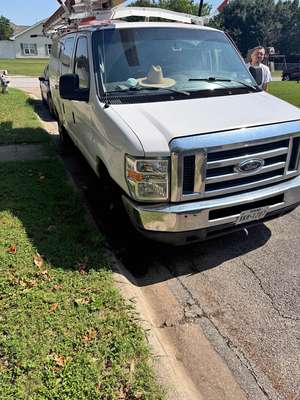 2010 Ford Econoline E150 Cargo - Van