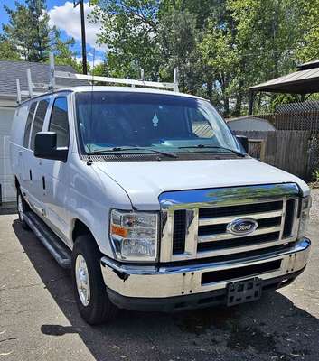 2012 Ford Econoline E250 Cargo - Van