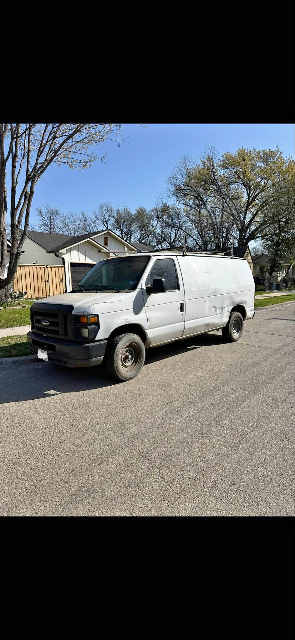 2008 Ford Econoline E250 Cargo - Van