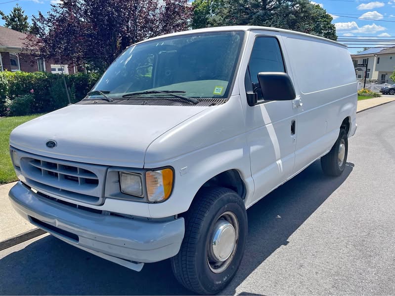 2001 Ford Econoline E350 Cargo - Van