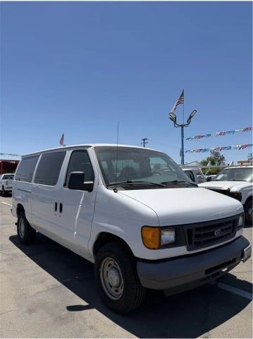 2006 Ford Econoline XL Van 3D