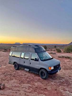 2005 Ford econoline e250