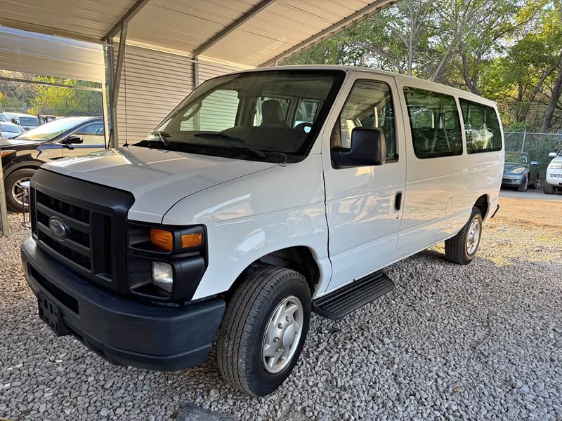 2012 Ford e350 econoline passenger van