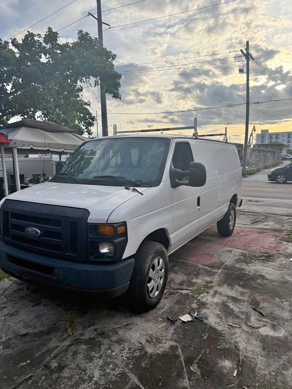 2009 Ford Econoline E350 Cargo