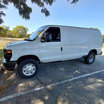 2011 Ford Econoline E250 Cargo - Van