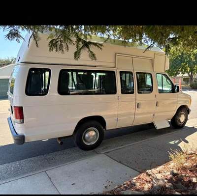 2006 Ford Econoline E350 Super Duty Passenger - Extended Van