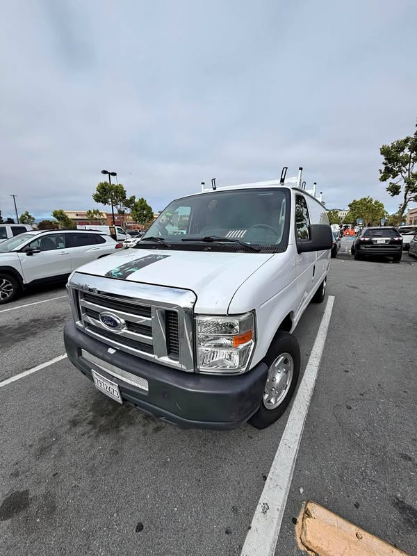 2013 Ford Econoline E250 Cargo - Van