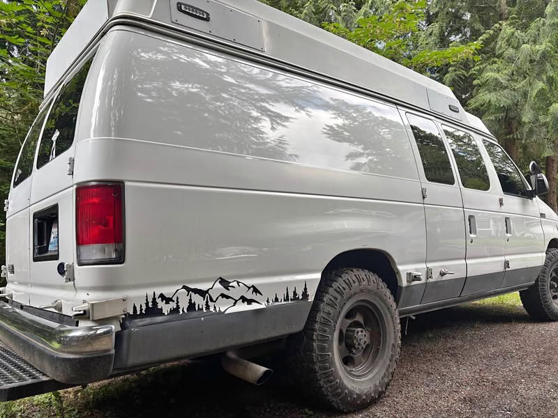 2000 Ford Econoline E350 Super Duty Cargo - Van