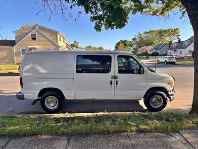 2002 Ford Econoline E250 Cargo - Van