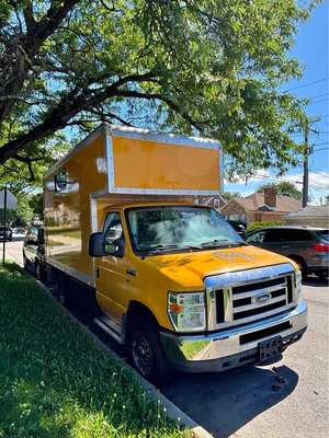 2012 Ford Econoline E350 Super Duty Cutaway - Van Cab-Chassis 2D