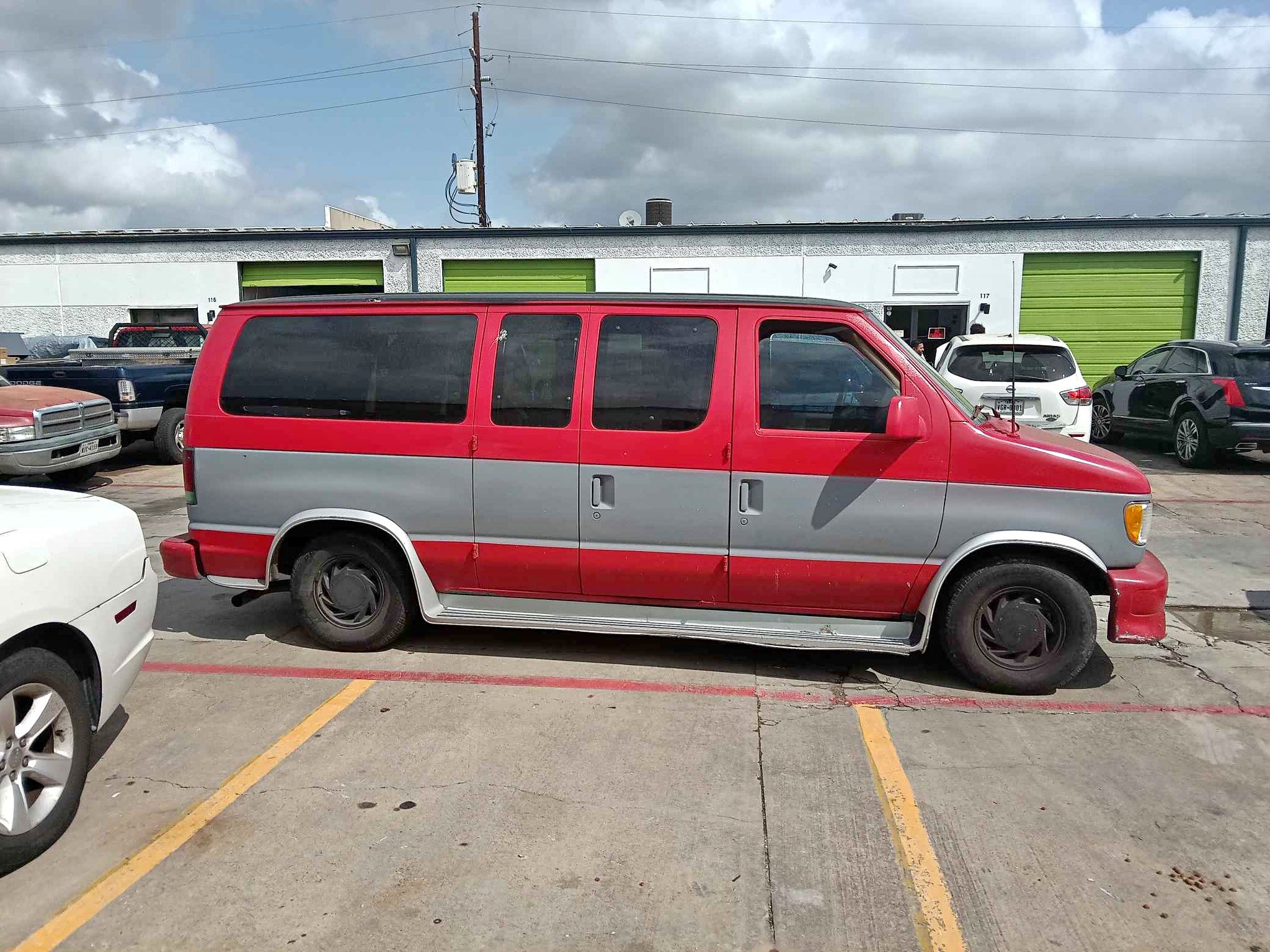 2001 Ford Econoline - Van