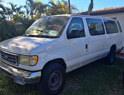 2003 Ford Econoline E350 Cargo - Van