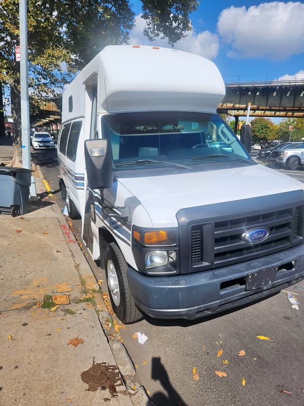 2009 Ford Econoline - Commercial Van 3D