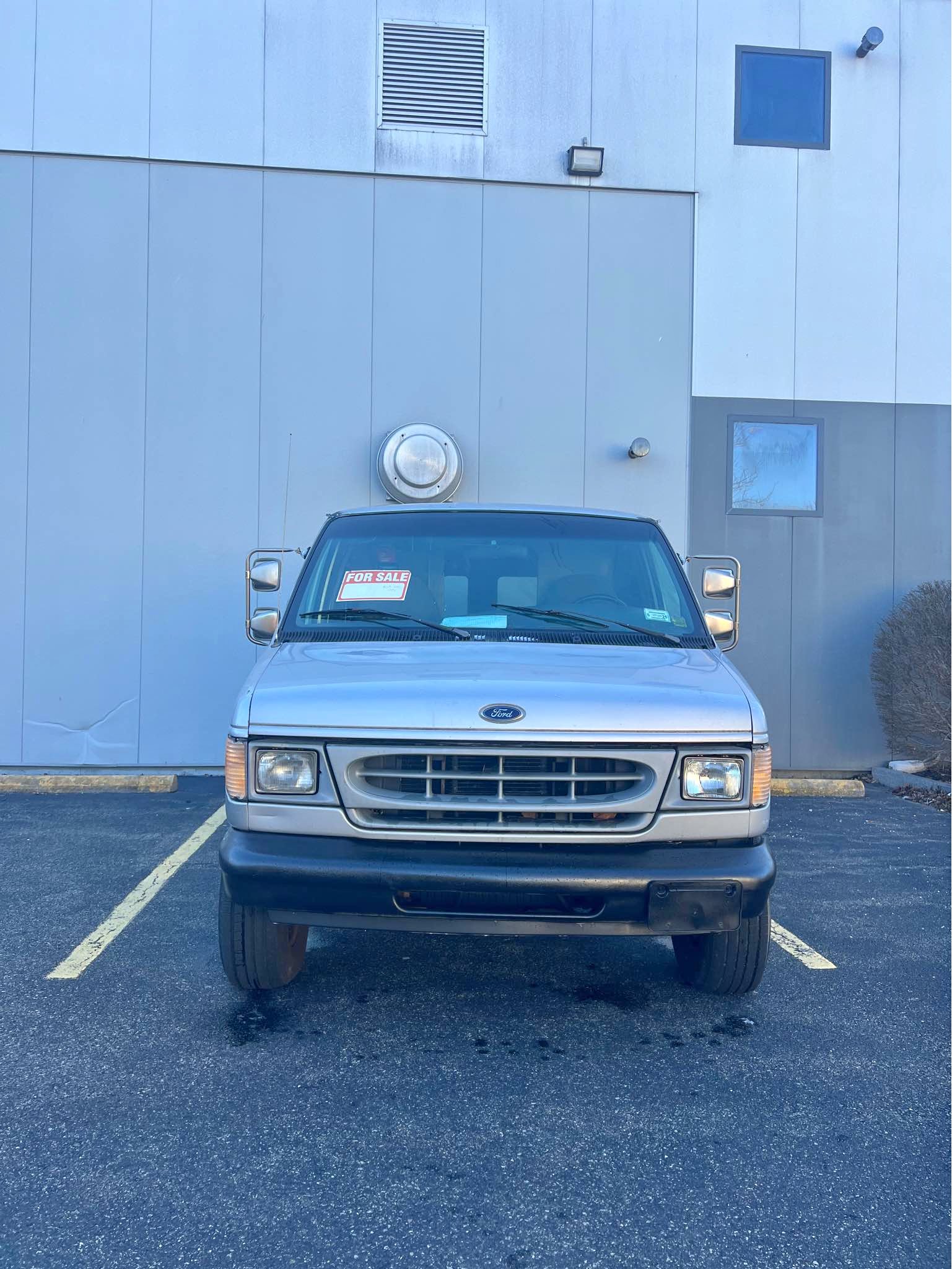 2000 Ford Econoline E250 Cargo - Van