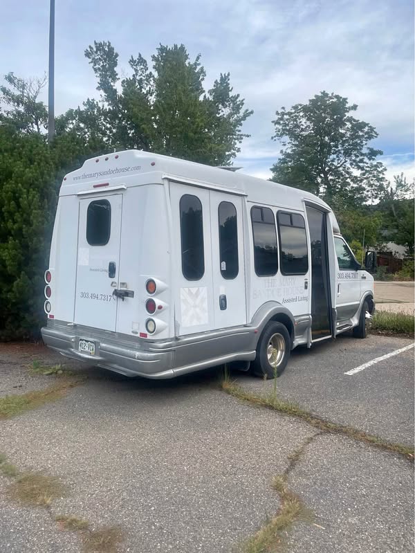 2006 Ford Econoline E350 Super Duty Cargo - Extended Van