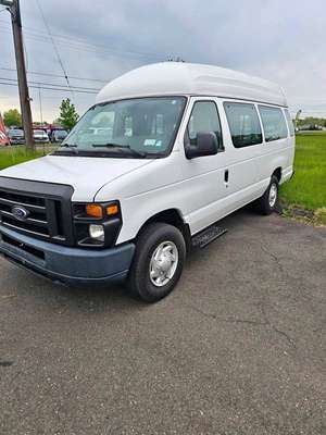 2012 Ford Econoline E250 Cargo - Extended Van